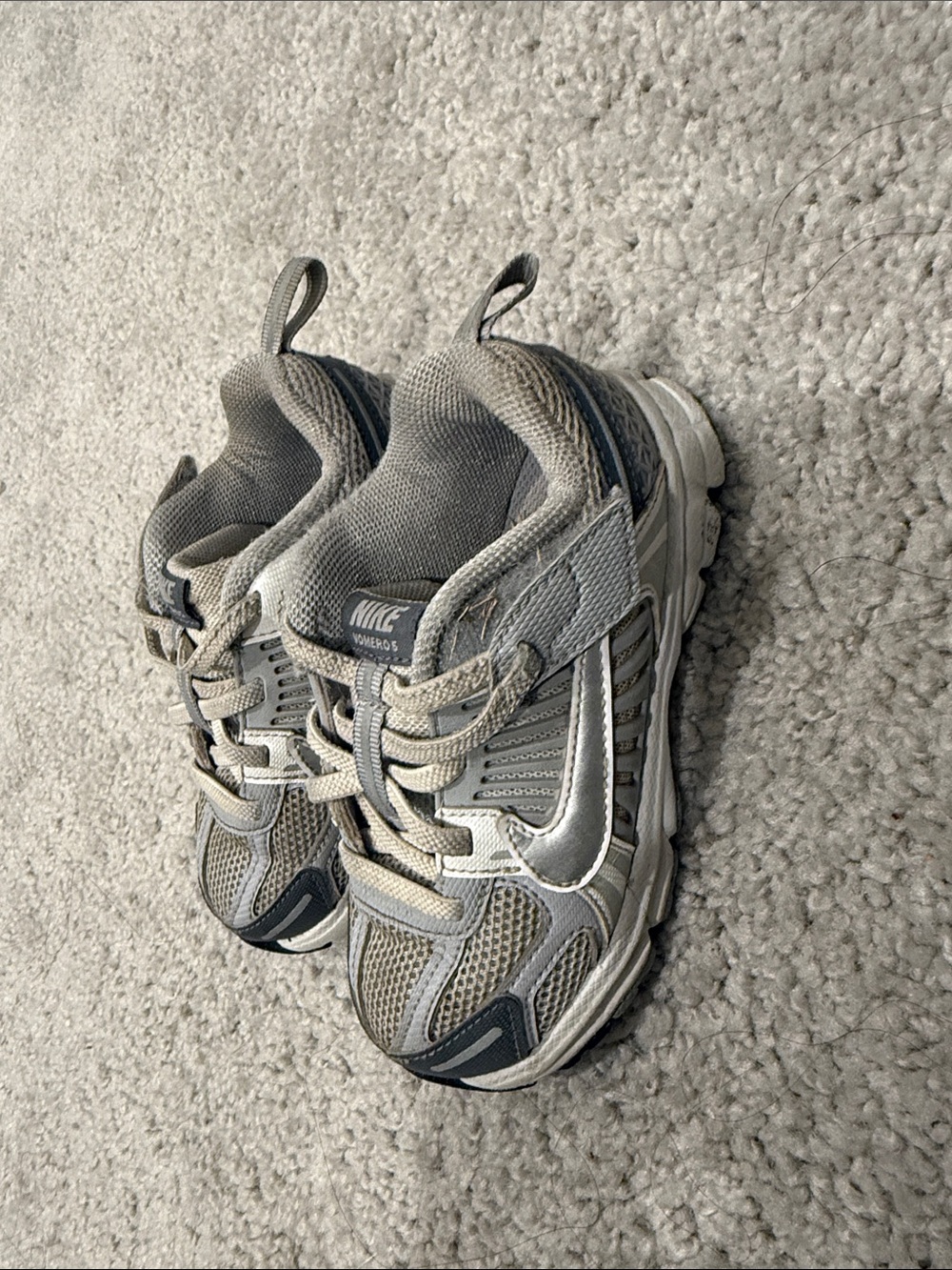 Nike grey vomeros
